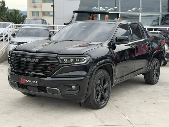 RAM RAMPAGE 2.0 HURRICANE 4 TURBO GASOLINA R/T 4X4 AUTOMÁTICO